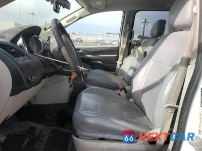 Zdjęcie 7 z 14 samochodu: 2018 DODGE GRAND CARAVAN SE VIN:2C7WDGBG8JR243227 - miniatura