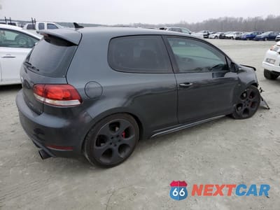 Trzecie zdjęcie samochodu z tyłu: 2011 VOLKSWAGEN GTI VIN:WVWEV7AJ9BW090823 - miniatura
