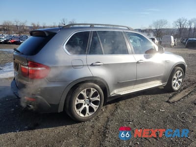 Trzecie zdjęcie samochodu z tyłu: 2008 BMW X5 4.8I VIN:5UXFE83538L161467 - miniatura