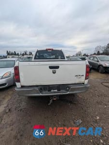 Piąte zdjęcie samochodu w środku: 2005 DODGE RAM 1500 ST VIN:1D7HU18N75J551675 - miniatura