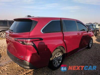 Trzecie zdjęcie samochodu z tyłu: 2021 TOYOTA SIENNA LE VIN:5TDKRKECXMS005383 - miniatura