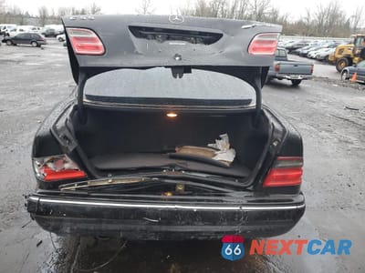 Zdjęcie 6 z 14 samochodu: 2001 MERCEDES-BENZ E 55 AMG VIN:WDBJF74J11B319958 - miniatura