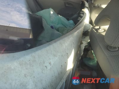 Zdjęcie 13 z 13 samochodu: 2010 HONDA INSIGHT EX VIN:JHMZE2H75AS036373 - miniatura