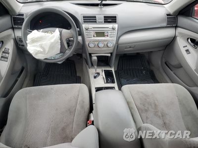 Zdjęcie 8 z 14 samochodu: 2011 TOYOTA CAMRY BASE VIN:4T1BF3EK5BU641526 - miniatura