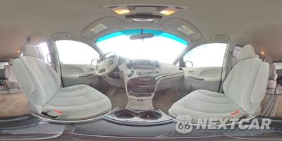 Zdjęcie 14 z 15 samochodu: 2011 TOYOTA SIENNA LE VIN:5TDKK3DC4BS172055 - miniatura