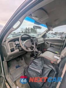 Zdjęcie 6 z 8 samochodu: 2005 DODGE RAM 1500 ST VIN:1D7HU18N75J551675 - miniatura