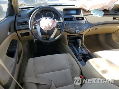 Zdjęcie 8 z 15 samochodu: 2008 HONDA ACCORD LX VIN:1HGCP263X8A035643 - miniatura