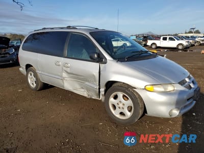 Czwarte zdjęcie samochodu z boku: 2000 DODGE GRAND CARAVAN SE VIN:1B4GP44R6YB663127 - miniatura