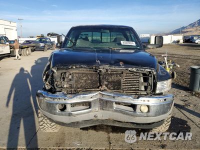 Piąte zdjęcie samochodu w środku: 2001 DODGE RAM 2500 VIN:3B7KF23741G725979 - miniatura