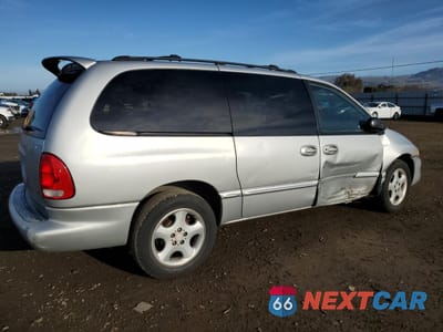 Trzecie zdjęcie samochodu z tyłu: 2000 DODGE GRAND CARAVAN SE VIN:1B4GP44R6YB663127 - miniatura