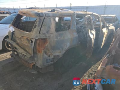 Trzecie zdjęcie samochodu z tyłu: 2021 GMC ACADIA SLE VIN:1GKKNKLS9MZ179034 - miniatura