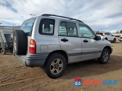 Trzecie zdjęcie samochodu z tyłu: 2004 CHEVROLET TRACKER VIN:2CNBJ134146918164 - miniatura