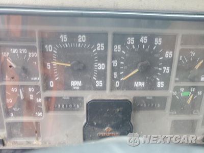 Zdjęcie 8 z 11 samochodu: 1993 INTERNATIONAL 4000 4900 VIN:1HTSDN2N1PH515462 - miniatura
