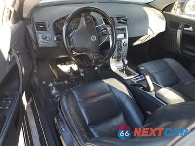 Zdjęcie 8 z 12 samochodu: 2010 VOLVO C70 T5 VIN:YV1672MC2AJ092689 - miniatura