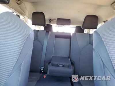Zdjęcie 10 z 15 samochodu: 2021 TOYOTA HIGHLANDER L VIN:5TDCZRAH1MS063607 - miniatura