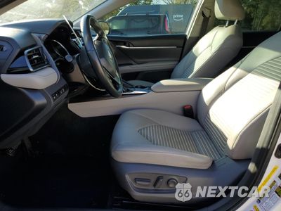 Zdjęcie 7 z 15 samochodu: 2019 TOYOTA CAMRY L VIN:4T1B11HK7KU746082 - miniatura