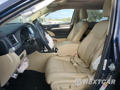 Zdjęcie 7 z 16 samochodu: 2015 TOYOTA HIGHLANDER XLE VIN:5TDJKRFH2FS104463 - miniatura