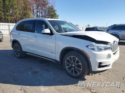 Czwarte zdjęcie samochodu z boku: 2017 BMW X5 SDRIVE35I VIN:5UXKR2C37H0W43438 - miniatura