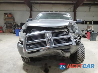 Piąte zdjęcie samochodu w środku: 2010 DODGE RAM 2500 VIN:3D7UT2CL5AG143961 - miniatura