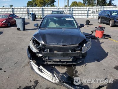 Piąte zdjęcie samochodu w środku: 2017 HYUNDAI ELANTRA ECO VIN:5NPD94LA3HH061036 - miniatura