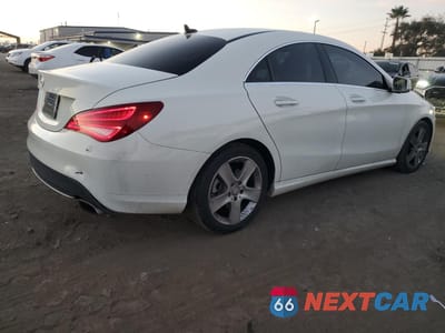 Trzecie zdjęcie samochodu z tyłu: 2016 MERCEDES-BENZ CLA 250 VIN:WDDSJ4EB3GN296741 - miniatura
