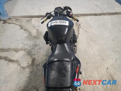 Zdjęcie 6 z 10 samochodu: 2003 HONDA CBR600 RR VIN:JH2PC37013M010179 - miniatura