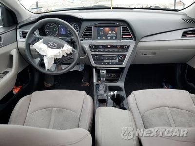 Zdjęcie 8 z 15 samochodu: 2017 HYUNDAI SONATA SE VIN:5NPE24AF3HH460911 - miniatura
