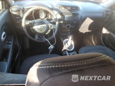 Zdjęcie 8 z 13 samochodu: 2017 KIA SOUL + VIN:KNDJP3A57H7448914 - miniatura