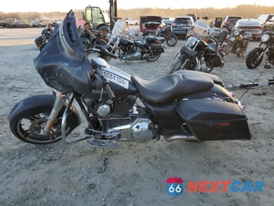 Trzecie zdjęcie samochodu z tyłu: 2014 HARLEY-DAVIDSON FLHX STREET GLIDE VIN:1HD1KBM14EB604240 - miniatura