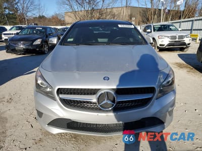 Piąte zdjęcie samochodu w środku: 2016 MERCEDES-BENZ CLA 250 VIN:WDDSJ4EB1GN348691 - miniatura