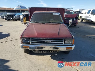 Piąte zdjęcie samochodu w środku: 1987 TOYOTA PICKUP CAB CHASSIS RN75 DLX VIN:JT5RN75U0H0015442 - miniatura