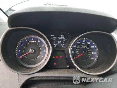 Zdjęcie 9 z 14 samochodu: 2013 HYUNDAI ELANTRA GLS VIN:KMHDH4AE1DU975905 - miniatura