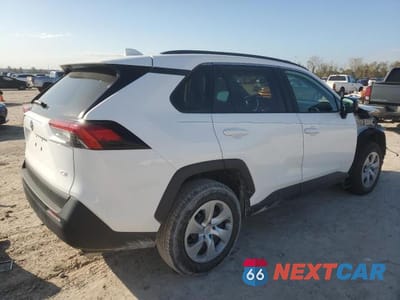 Trzecie zdjęcie samochodu z tyłu: 2021 TOYOTA RAV4 LE VIN:2T3H1RFV7MC108111 - miniatura