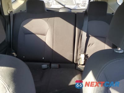 Zdjęcie 10 z 15 samochodu: 2010 NISSAN ROGUE S VIN:JN8AS5MV8AW143251 - miniatura