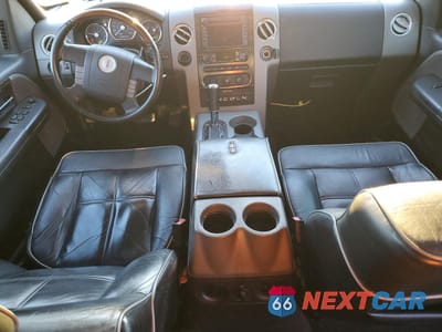 Zdjęcie 8 z 12 samochodu: 2007 LINCOLN MARK LT VIN:5LTPW16537FJ07571 - miniatura