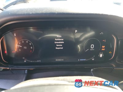 Zdjęcie 9 z 17 samochodu: 2023 JEEP GRAND WAGONEER SERIES II VIN:1C4SJVFJ7PS505650 - miniatura