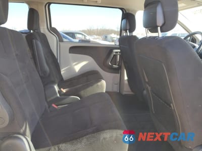 Zdjęcie 11 z 14 samochodu: 2015 DODGE GRAND CARAVAN SE VIN:2C4RDGBG1FR518535 - miniatura
