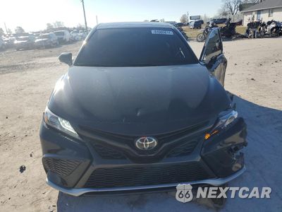 Piąte zdjęcie samochodu w środku: 2024 TOYOTA CAMRY XSE VIN:4T1K61AK6RU869894 - miniatura