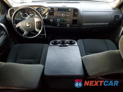 Zdjęcie 8 z 12 samochodu: 2007 CHEVROLET SILVERADO K1500 VIN:2GCEK19J271686879 - miniatura