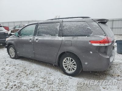 Drugie zdjęcie samochodu z przodu: 2013 TOYOTA SIENNA XLE VIN:5TDYK3DC2DS306817 - miniatura