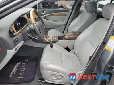 Zdjęcie 7 z 13 samochodu: 2005 JAGUAR S-TYPE VIN:SAJWA01T85FN20890 - miniatura