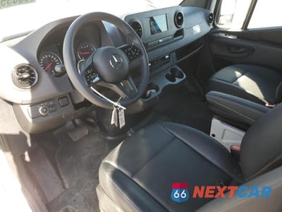 Zdjęcie 8 z 12 samochodu: 2024 MERCEDES-BENZ SPRINTER 2500 VIN:W1Y4NCHY0RT171580 - miniatura