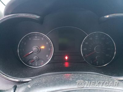 Zdjęcie 9 z 14 samochodu: 2015 KIA FORTE LX VIN:KNAFX4A65F5326076 - miniatura