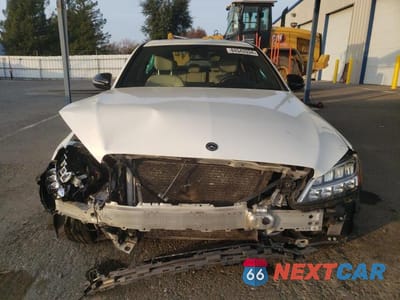 Piąte zdjęcie samochodu w środku: 2019 MERCEDES-BENZ C 300 VIN:55SWF8DB0KU300790 - miniatura