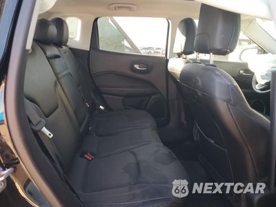 Zdjęcie 10 z 14 samochodu: 2018 JEEP COMPASS LIMITED VIN:3C4NJDCB4JT117818 - miniatura