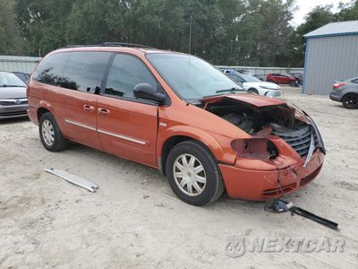 Czwarte zdjęcie samochodu z boku: 2006 CHRYSLER TOWN & COUNTRY TOURING VIN:2A4GP54L56R692969 - miniatura