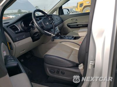 Zdjęcie 7 z 15 samochodu: 2017 KIA SEDONA LX VIN:KNDMB5C10H6265930 - miniatura