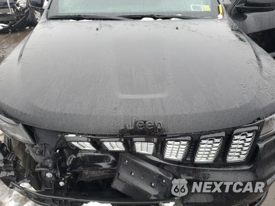 Zdjęcie 12 z 13 samochodu: 2018 JEEP GRAND CHEROKEE LAREDO VIN:1C4RJFAG4JC394105 - miniatura