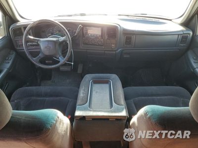 Zdjęcie 8 z 15 samochodu: 2001 CHEVROLET SILVERADO C1500 VIN:2GCEC19V211171260 - miniatura