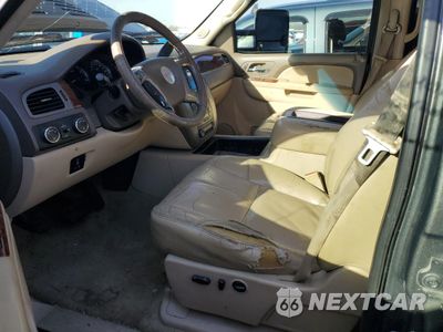 Zdjęcie 7 z 14 samochodu: 2011 GMC SIERRA K2500 SLT VIN:1GT121C83BF210274 - miniatura